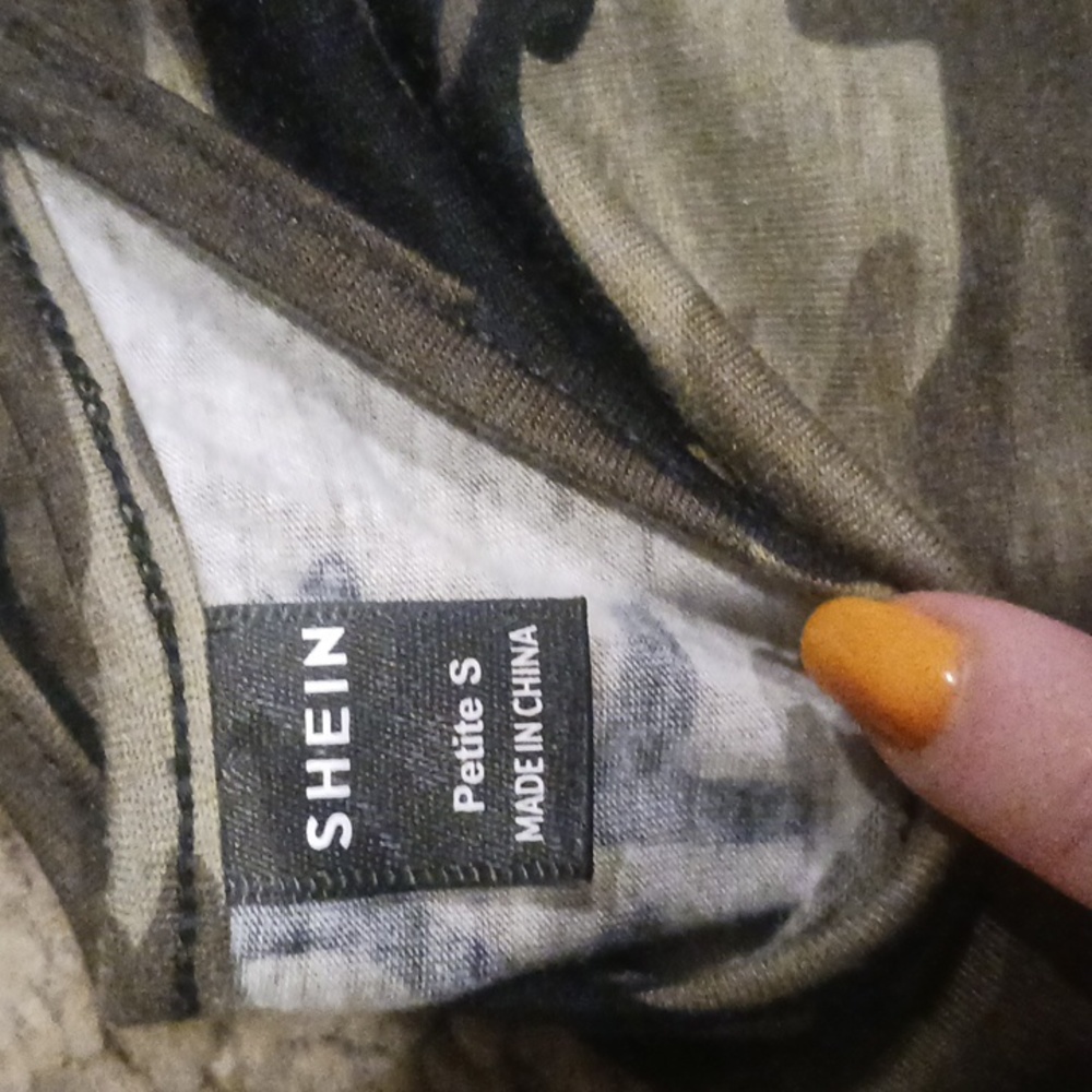 🤑 SHEIN Petite Camo jumpsuit - Picture 4 of 10